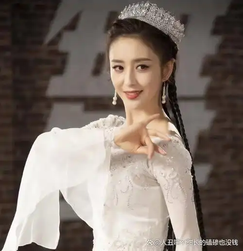 佟丽娅首聊离婚后现状,感慨:我要把7岁儿子从姥姥家接到身边