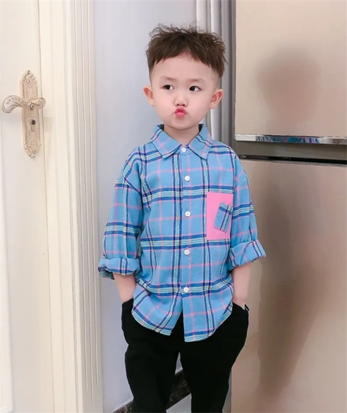 小男孩短发范本,真的是别人家的孩子,空气自然短卷的样式,极尽可爱呆