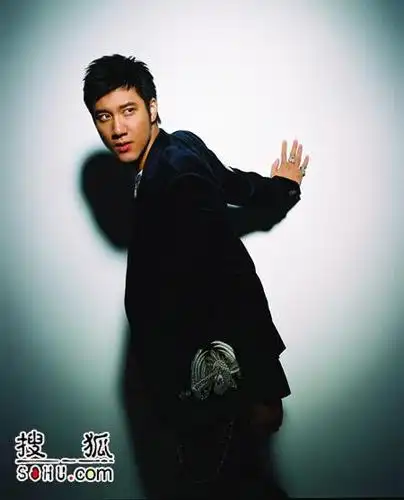 求王力宏盖世英雄里面短发图片