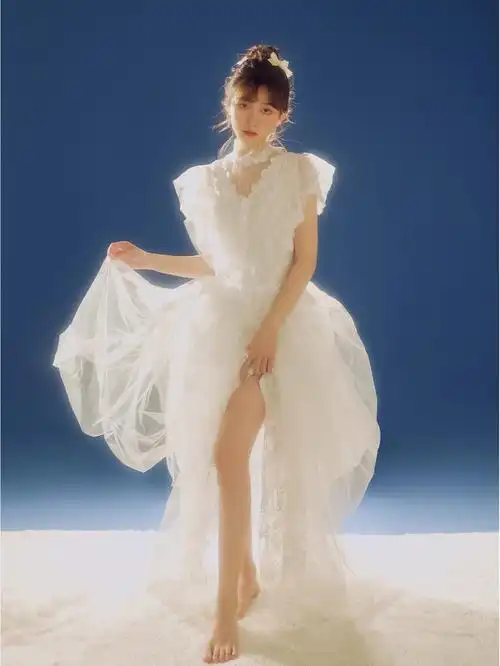 快来看看是不是你喜欢的呀单人婚纱照,可以和爱情