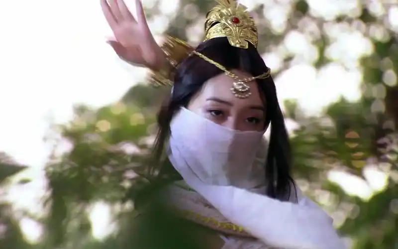 舞乐传奇宣璐树上跳舞