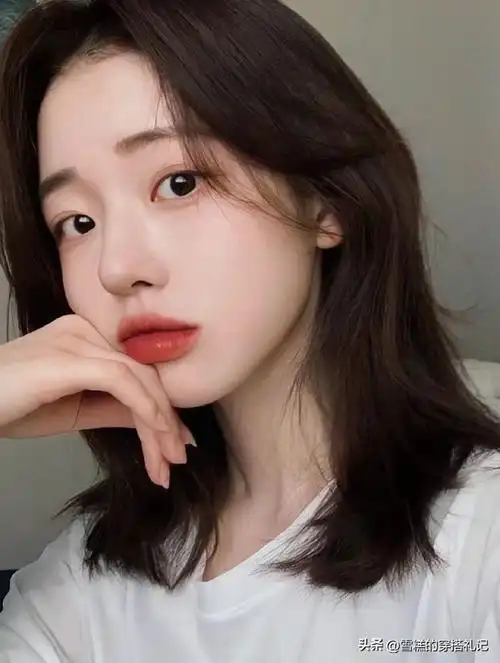 锁骨发才是今年最流行发型40岁的你不剪一次不知道多显气质