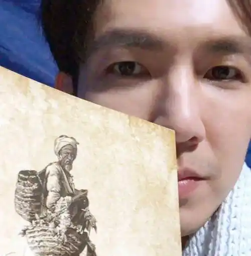 钟汉良与妻子罕见同框,聚餐先后离开太低调,45岁依旧帅气迷人_谢易桦