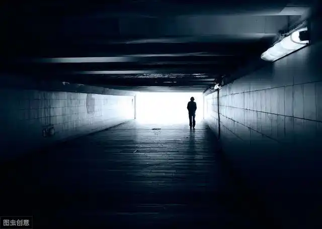 致每一个死撑硬扛的中国股民建议收藏