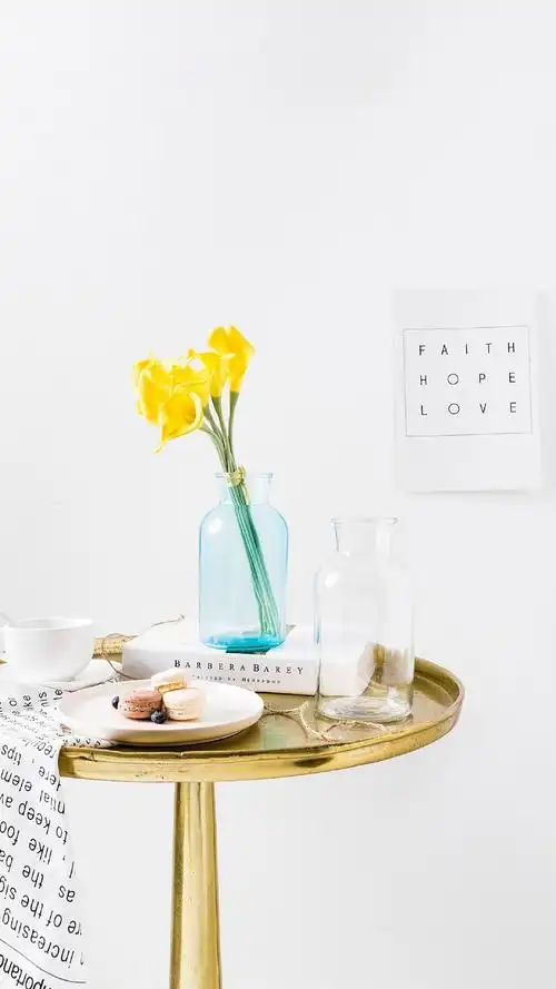 简约壁纸,唯美意境,清新,简约,唯美,花瓶,花朵,手机壁纸清新透明花瓶