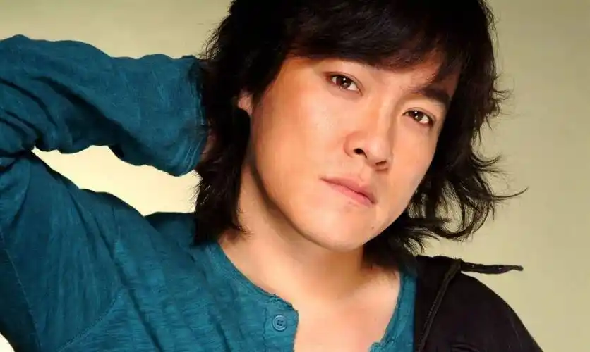 杨柳松|娱乐圈最穷剧组,导演自己当男主,女主零片酬出演,最后却成经典