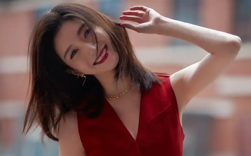 江疏影优雅性感图片-美女壁纸-高清美女图片-娟娟壁纸