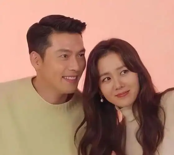 合作的女演员个个都是韩国大美人,最后还娶到了韩国仙女孙艺珍当老婆