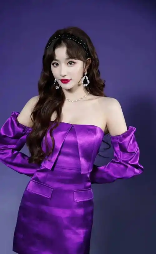 田曦薇截胡虞书欣?_因为