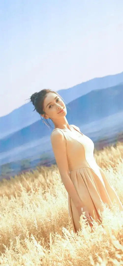 30岁杨颖年轻写真曝光,满脸胶原蛋白像洋娃娃,和现在一模一样杨颖排队