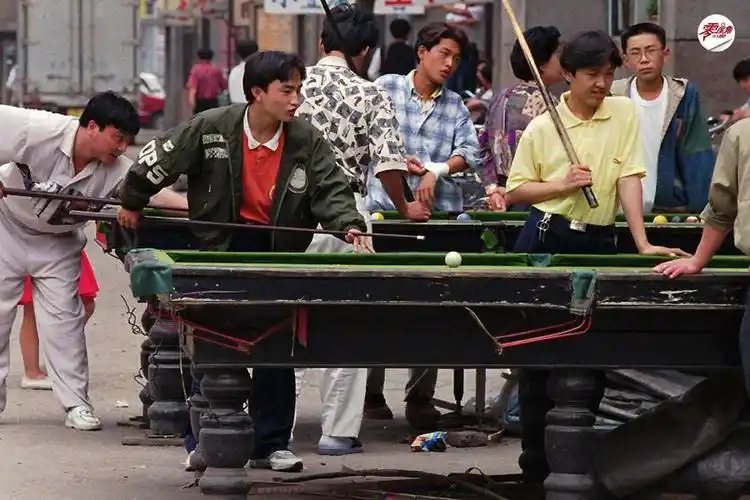 上个世纪80年代,台球这项曾经被视为"资产阶级腐朽生活代表"的运动