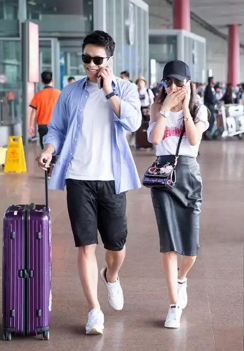 李冰冰和男友现身机场,老公又帅又美.