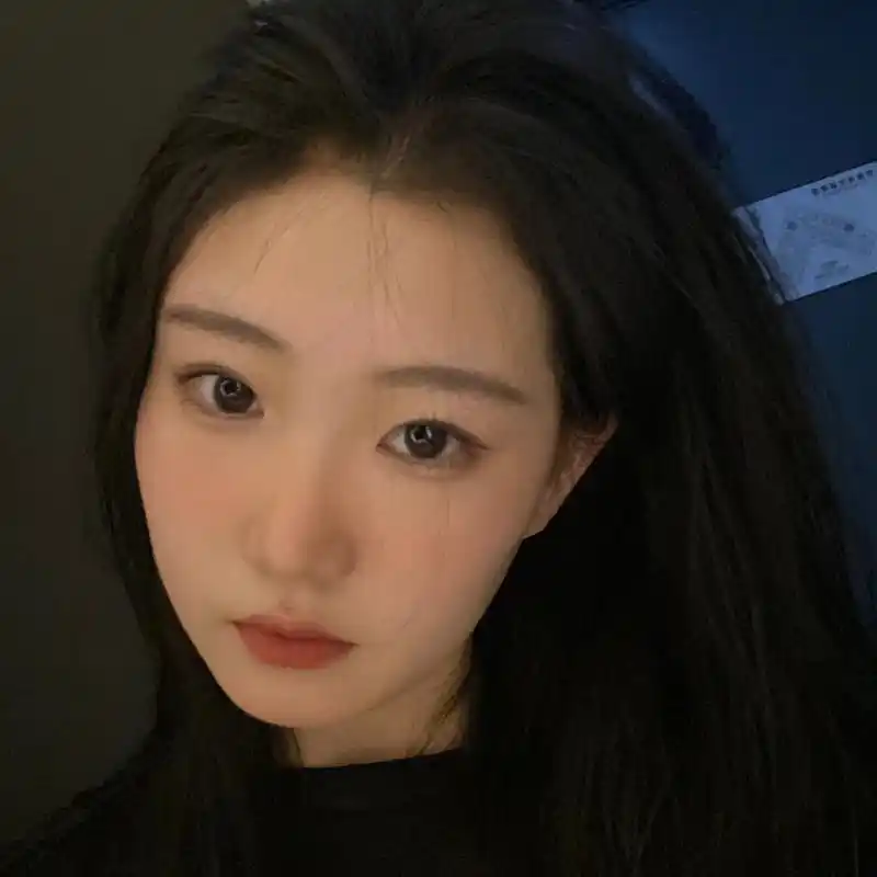 本人拍照真的喜欢嘟嘴#分享照片 #纯情女高 #双鱼 #美丽坏 - 抖音