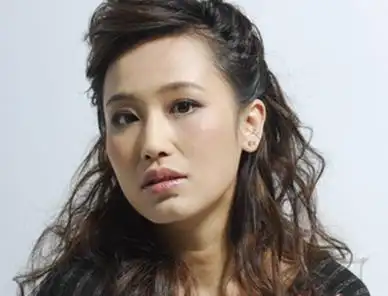 p data-id="gncoqjxnh4">侯姝,1982年2月14日出生于四川阆中,毕业于