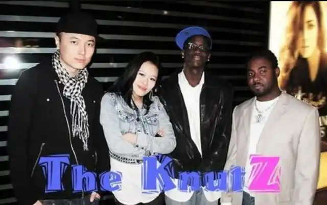 和黑人男友分手后袁娅维新专辑透露爱情观准备好再去相信爱情