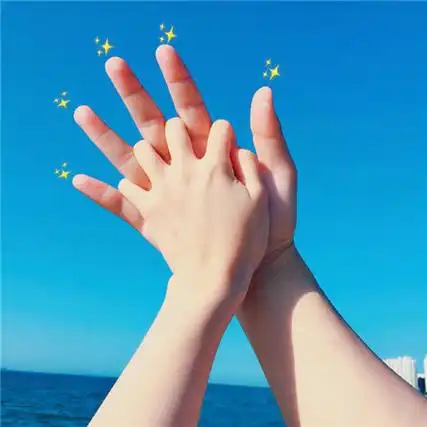 情侣旅游双人手势图片拍照一定要学的手势