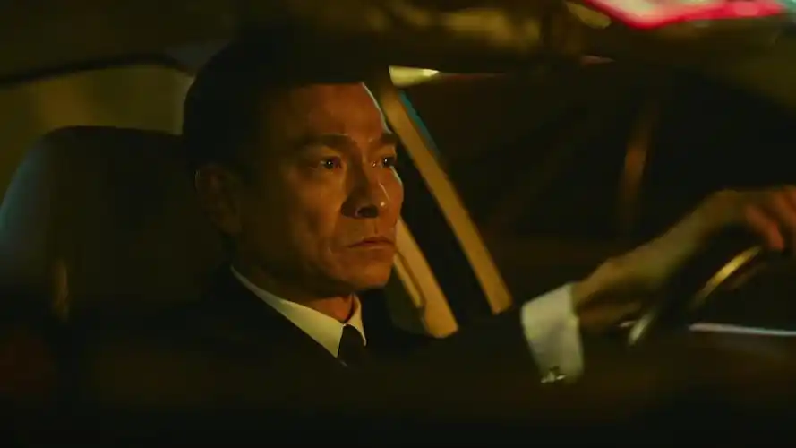 《人潮汹涌》精彩前贴,刘德华肖央爆笑互换人生