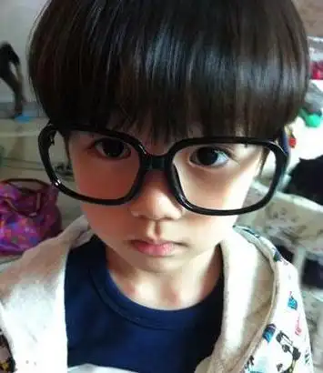 五款儿童锅盖头发型图片 示范小孩锅盖头怎么剪(3)