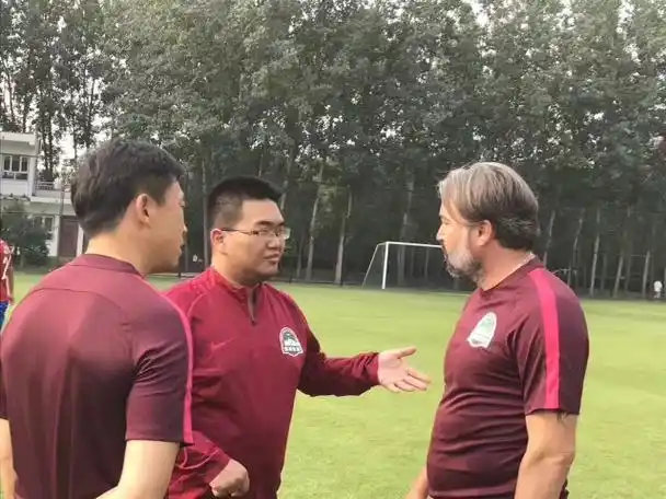 亚森·彼得罗夫