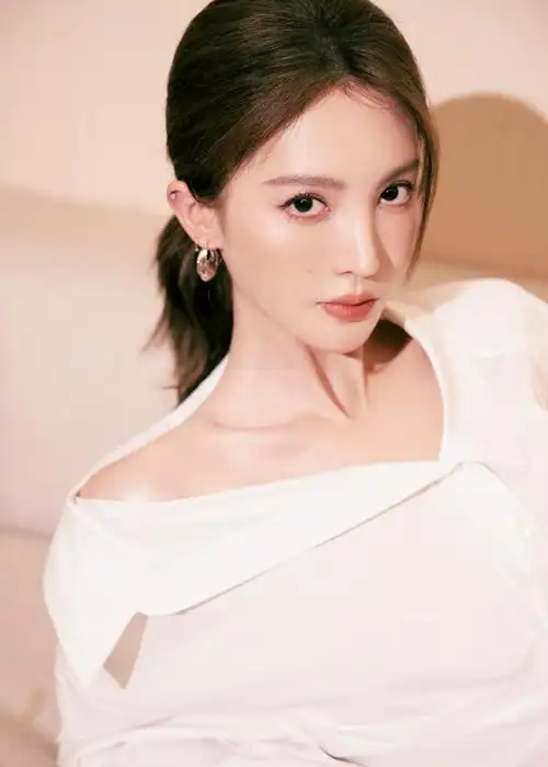 #燕之屋鲜活代言人金晨##好喜欢这样鲜活的金晨#