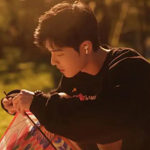 肖战头像更新啦95