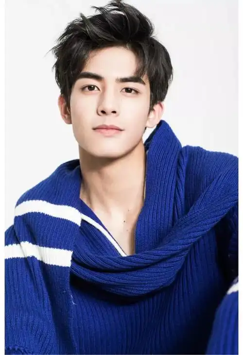 宋威龙成2020年最先爆的男星连何炅都说他是个了不起的男孩