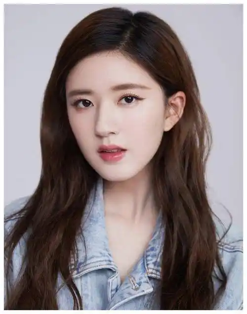 赵露思个人资料及参与的慈善活动.- 电视剧《凤囚凰》,《哦!