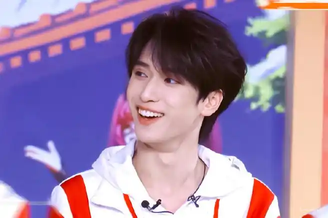 小宝眼睛亮晶晶78    @时代少年团-严浩翔  #严浩翔四杀