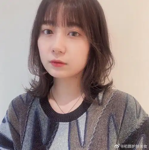 日本发型的魅力,尤其是那些可爱俏皮的刘海,总是能让人感受到强烈的