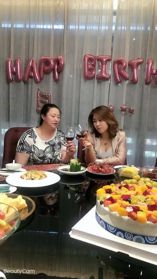 姐妹生日聚会