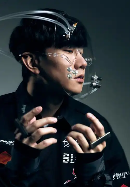 林俊杰科技感帅气写真大片