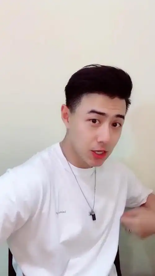 男生的套图自拍#帅哥生活照