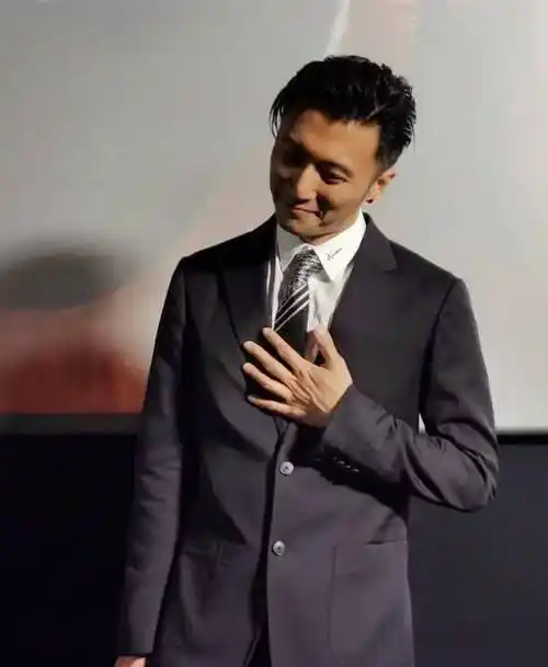 谢霆锋状态绝,新片《怒火重案》中的阿敖_电影_网友_观众