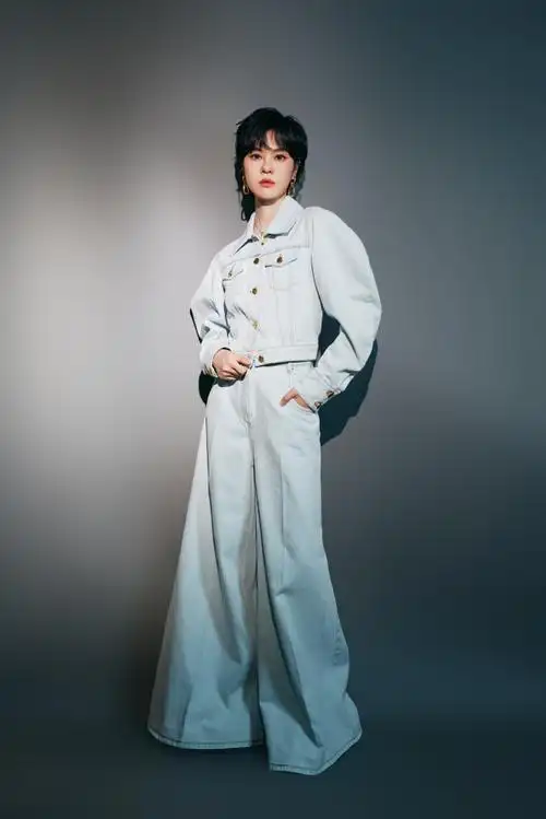 郁可唯东方风云榜最佳女歌手##东方风云榜##郁可唯出道十四周年快乐