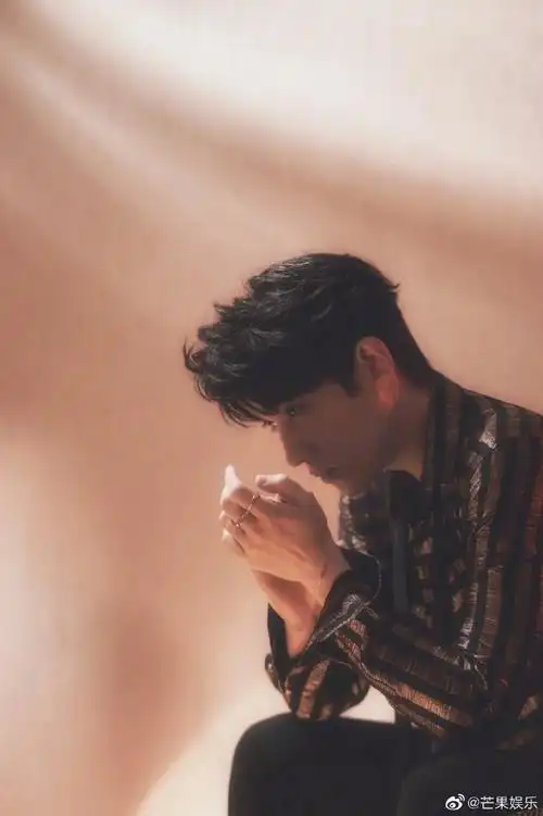 令人惊艳的明星清冷感