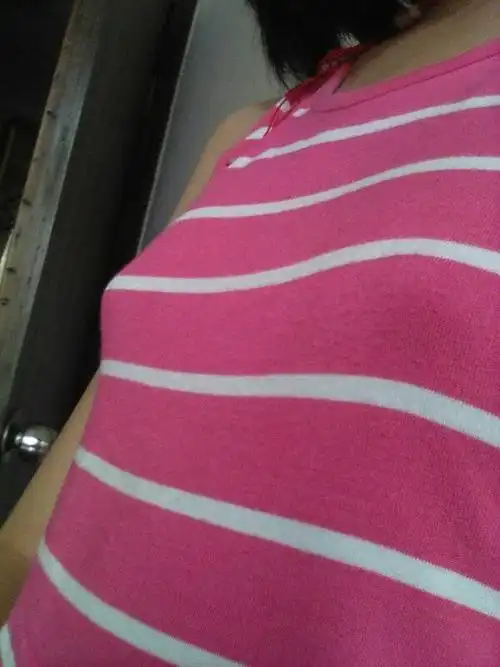 我奶奶在14岁就有第一个孩子了.12岁女孩的胸部发育到多大算正常你好!