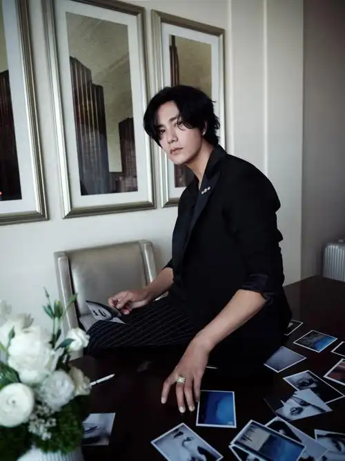 陈坤叔里叔气##陈坤钻石耳钉