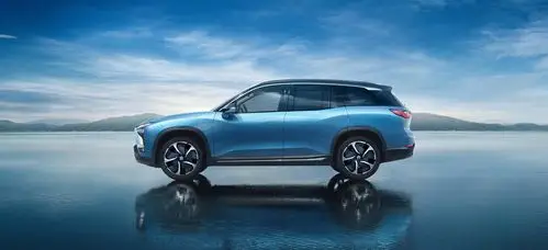 4年"烧掉"200亿,股价暴跌20%,蔚来汽车新能源路在何方?