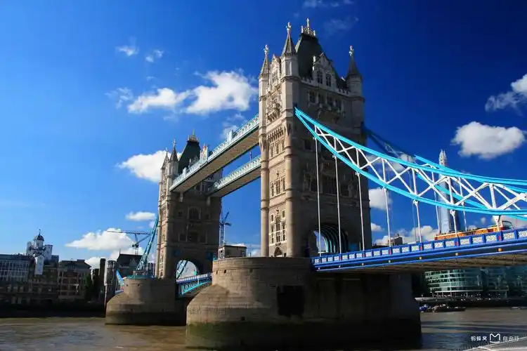 tower bridge