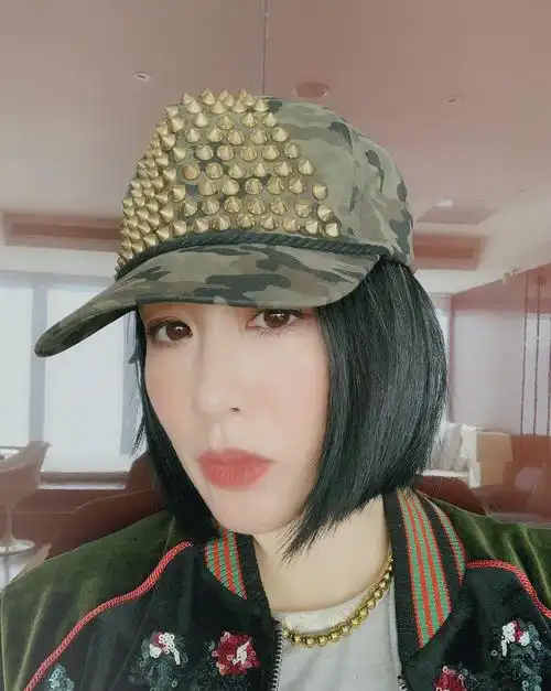 钟丽缇终于剪短发了!一头齐脖短发嫩回30岁,早该选这款短发了