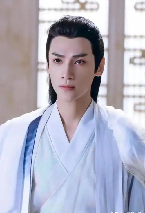 要说经典的男二形象,大家首先想到的应该还是《香蜜》里罗云熙扮演的