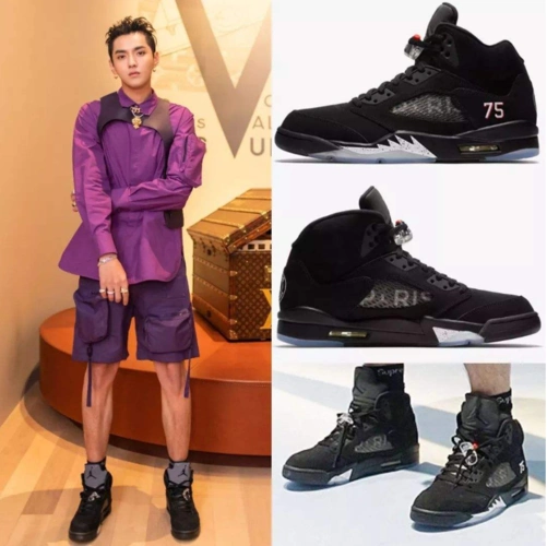 真的是铁打的吴亦凡流水的aj频频上脚果真是一个行走的aj真爱粉