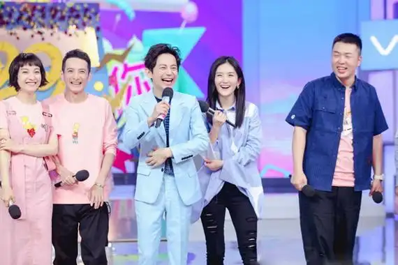 明星大侦探谢娜吴昕对比很明显一个受好评一个有争议