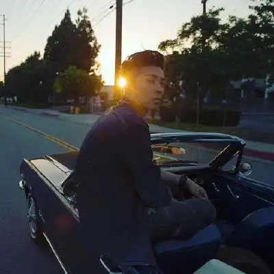 周柏豪qq头像帅气高清 周柏豪微信头像