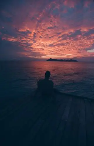 简介:一组精美的傍晚海边男人背影图片,傍晚,海边,男人,背影,图片