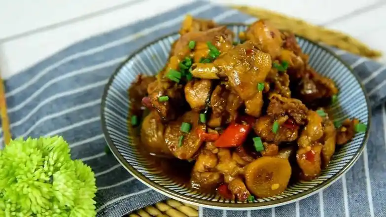 红烧鸡块,红烧鸡块的家常做法 - 美食杰红烧鸡块做法大全