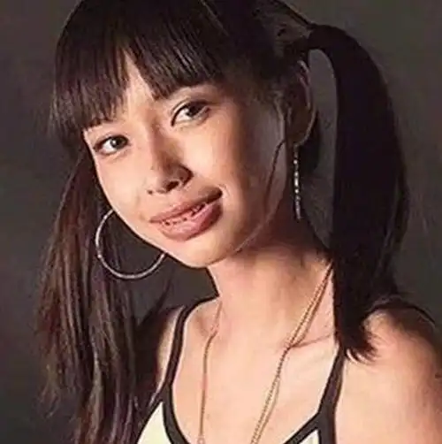 杨颖说自己丑上学没人追,看到上学时旧照,网友:这模样我也不追