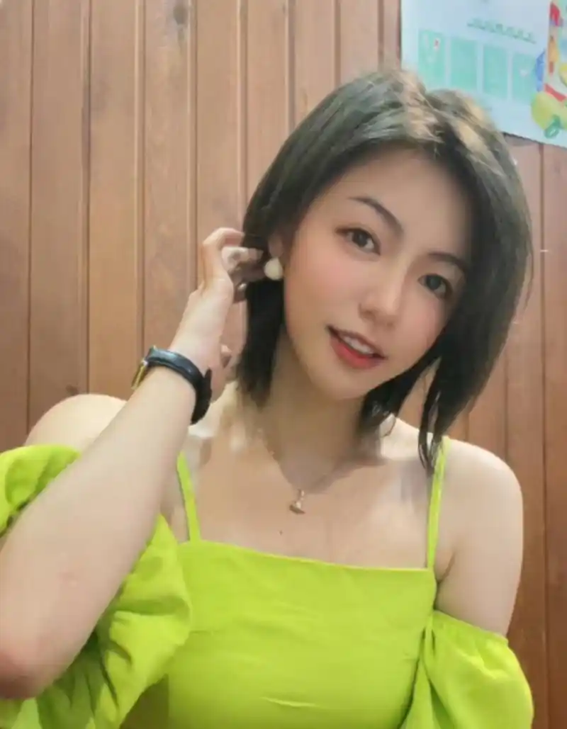 《家有儿女》夏东海扮演者高亚麟被曝孕期出轨,而且还家暴.