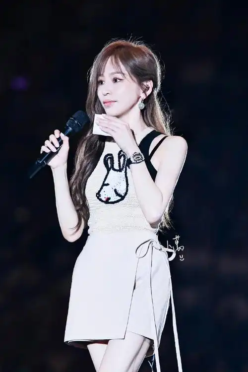 #王心凌新专biteback上线##王心凌新专辑情歌浓度超高#