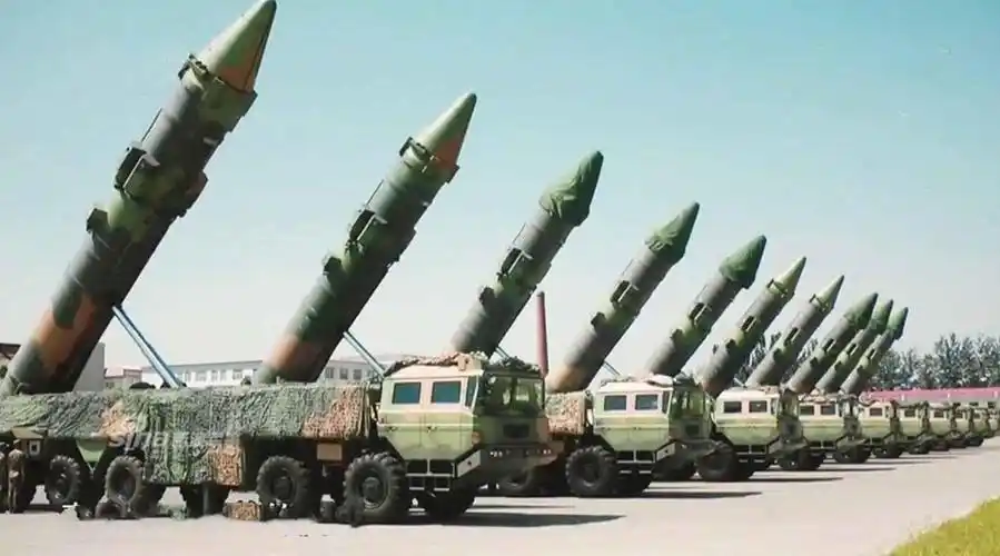 曾逼退美国航母,东风21d有何强悍之处?3万米高空6马